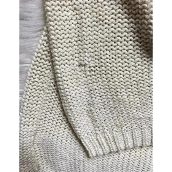 ⭐️ 5 for $25 ⭐️ Off-White H&M Sweater - Picture 5 of 5